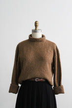 maple wool turtleneck (m/l)