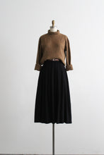 maple wool turtleneck (m/l)