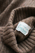 maple wool turtleneck (m/l)