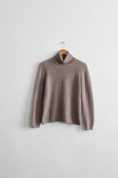 oat cashmere turtleneck (m)