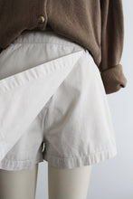 sandstone skort
