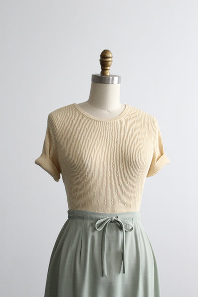 daffodil silk tee