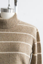 maple stripe turtleneck (s/m)
