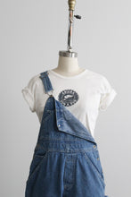 aruba graphic tee