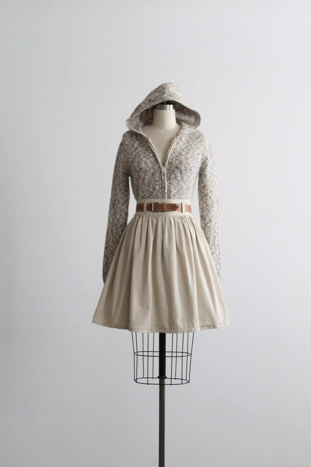 ecru cotton mini skirt