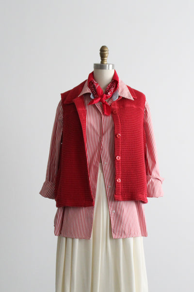 lobster red cotton vest
