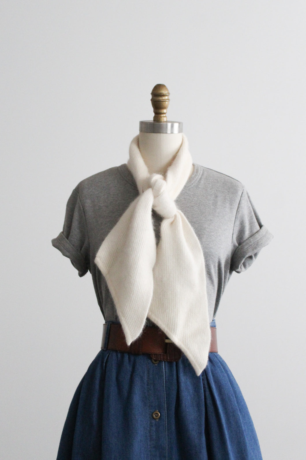 eggshell winter scarf