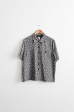 daisy chain gingham button up