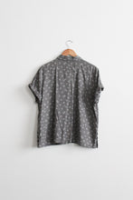 daisy chain gingham button up