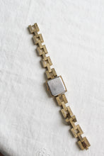 chainlink goldtone vintage watch