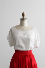 chamomile lace tee