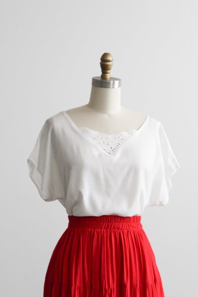 chamomile lace tee
