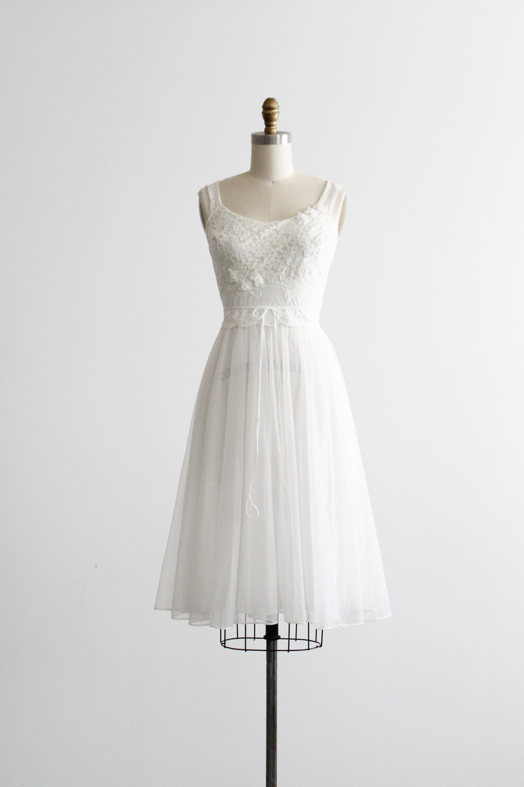 dogwood lace dress