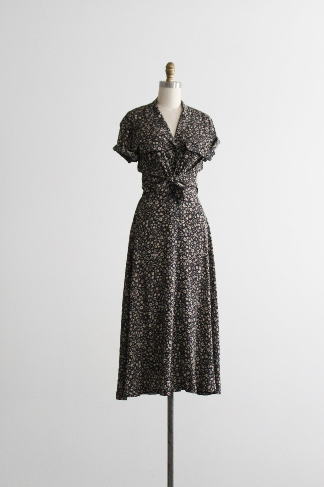 silk leafwork dress set