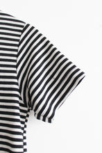 b&w striped tee