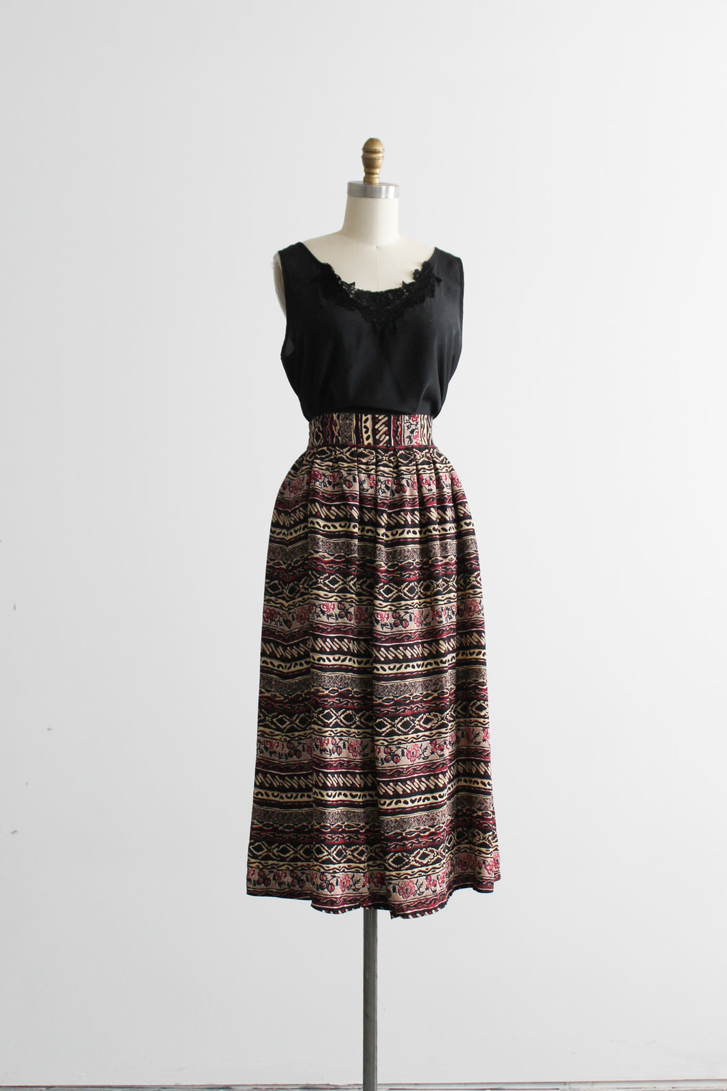 thistlebloom midi skirt