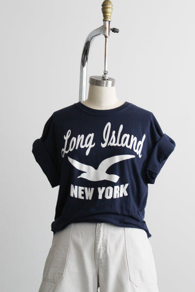 long island graphic tee