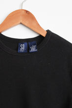 black cotton tee