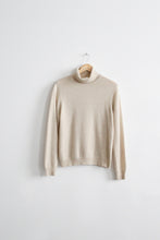 oatmilk cashmere turtleneck (m)