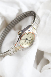 gatsby wristwatch