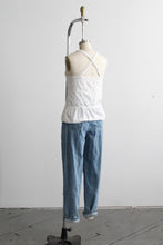 relaxed mom jeans