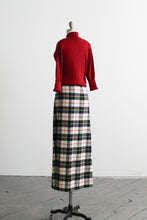 redcurrant turtleneck