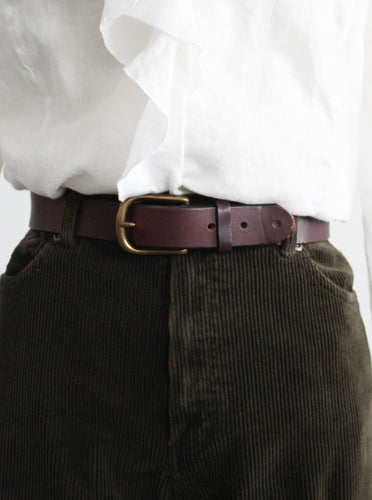 horseshoe oxblood leather belt