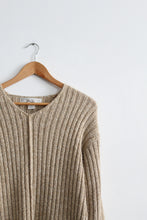 almond rib knit sweater (m)
