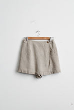 sandstone linen skort