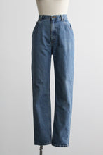 relaxed mom jeans