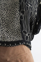 dark botanical blouse (m)