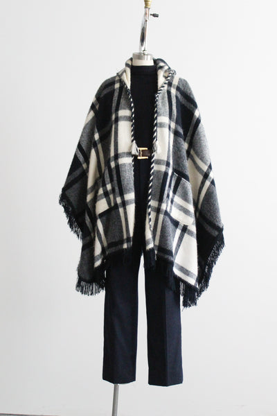 gableside plaid cape