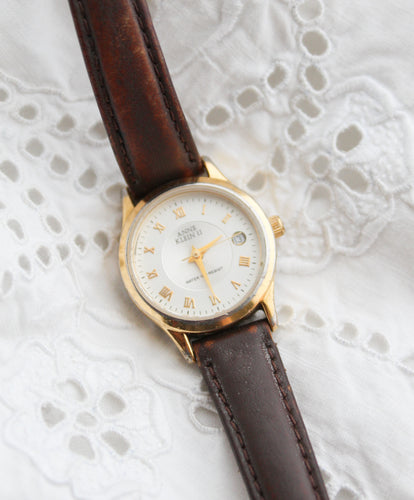 leather band vintage watch