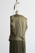 thicket vest