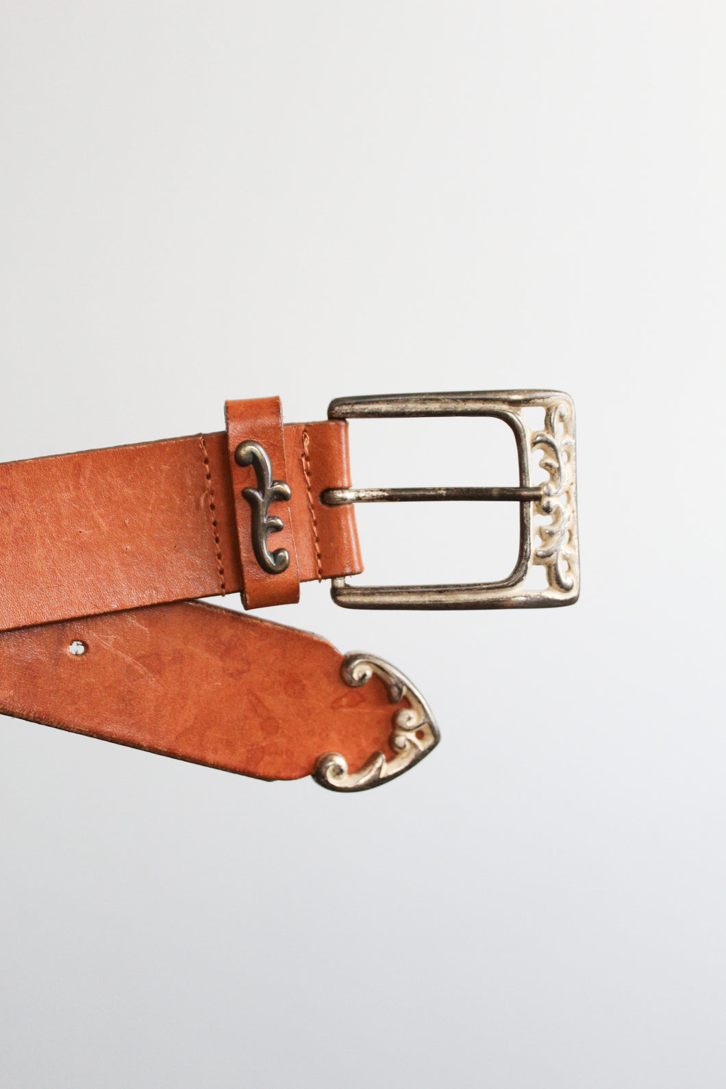 leafline leather belt