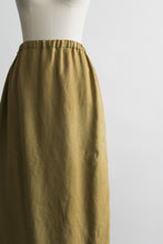 avocado linen maxi skirt (s/m)