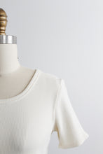 gullwing rib knit tee