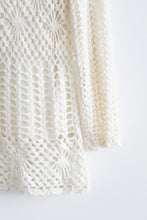 threadlight crochet pullover