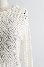 threadlight crochet pullover