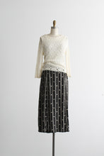 threadlight crochet pullover