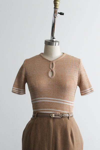 wheaten keyhole tee