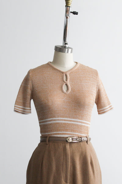 wheaten keyhole tee