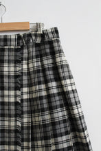 hearthside wool wrap skirt (m/l)