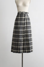 hearthside wool wrap skirt (m/l)
