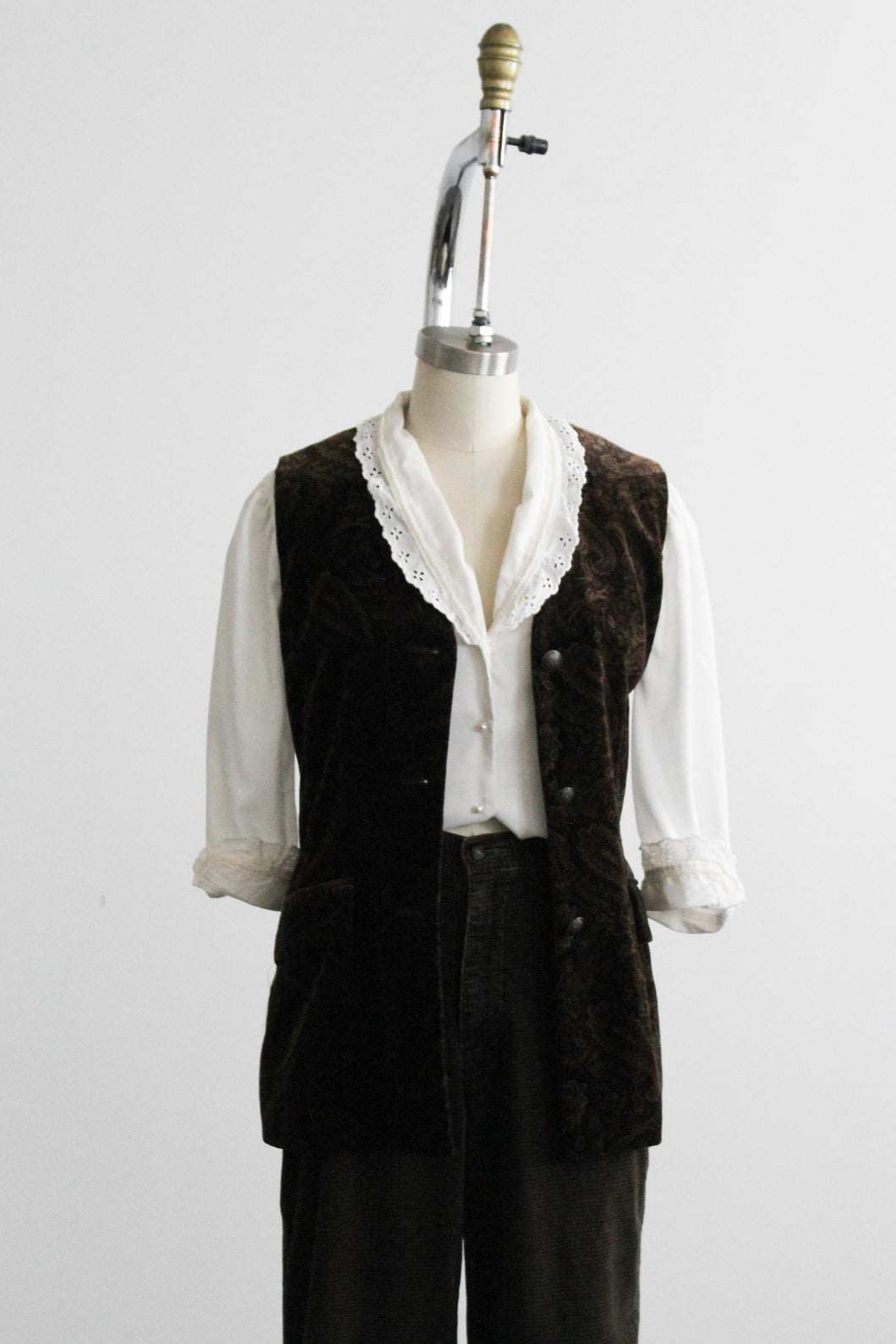 thicket velvet vest