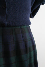 hearthside wool skirt (m)