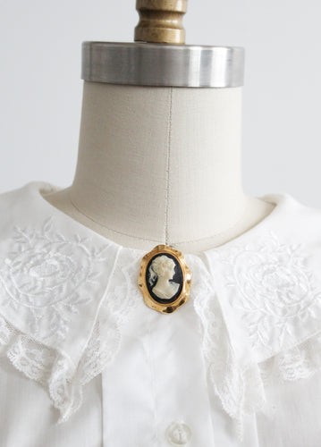 vintage cameo brooch