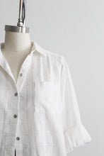embossed saltstone button up
