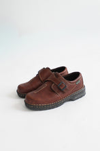 brownstone slip ons size 9