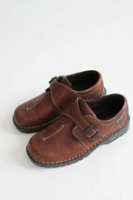 brownstone slip ons size 9